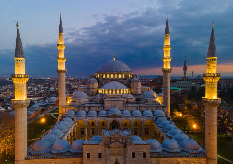 Istanbul: Suleymaniye Mosque Tour with Local Guide