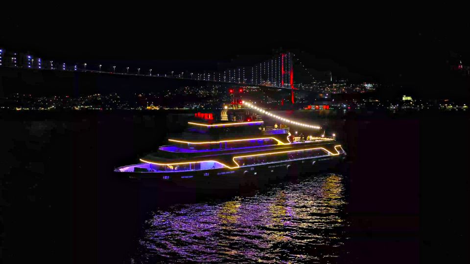 2-Hour Private Luxury Yacht Cruise on Bosphorus with Transfers
