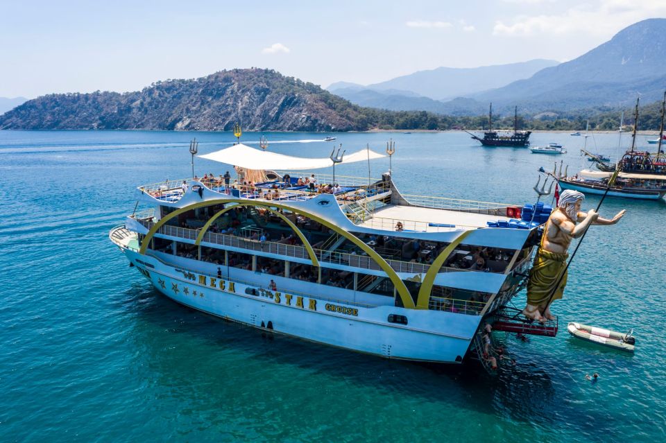 From Antalya: Full-Day Boat Tour with Lunch and Foam Party