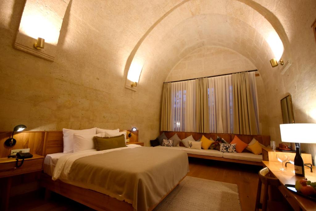 Deluxe Double Room with Bath