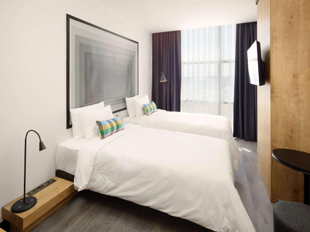 Classic Twin Room