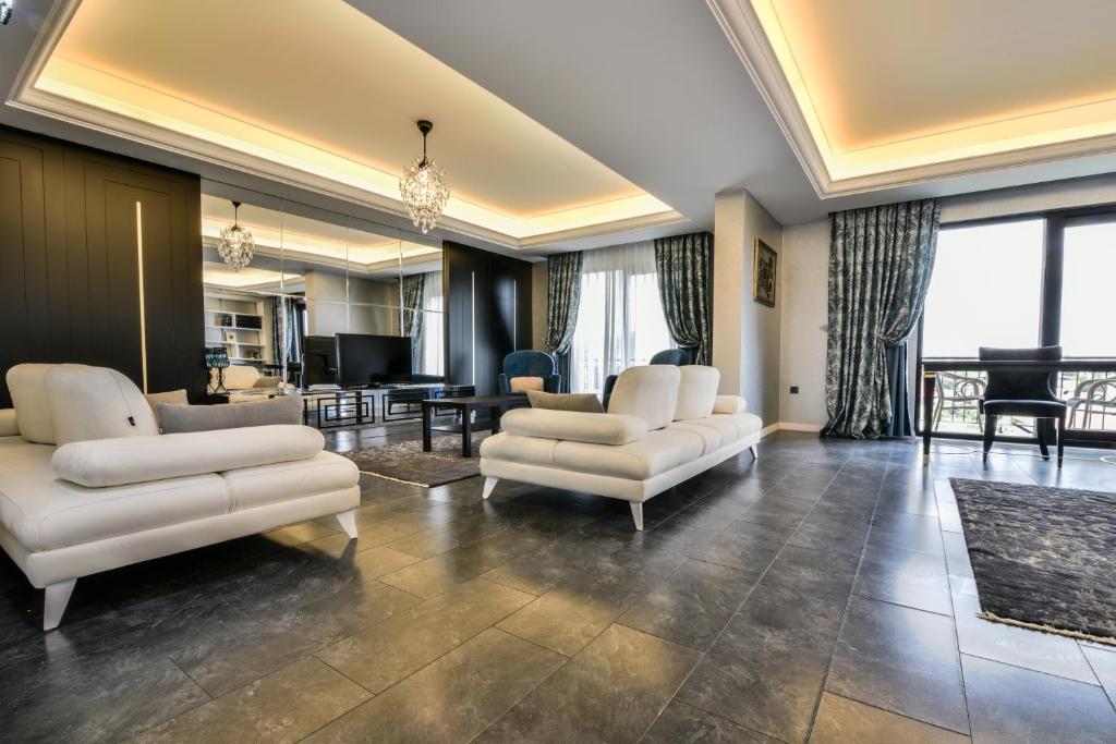 King Suite with Spa Bath