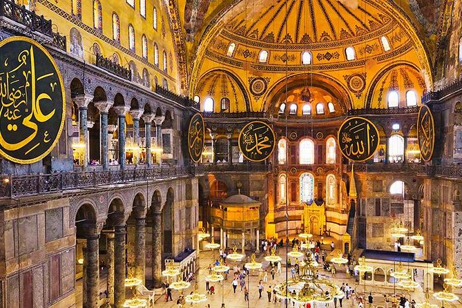 Explore Istanbul?s Iconic Landmarks with Our Full-Day Private City Tour