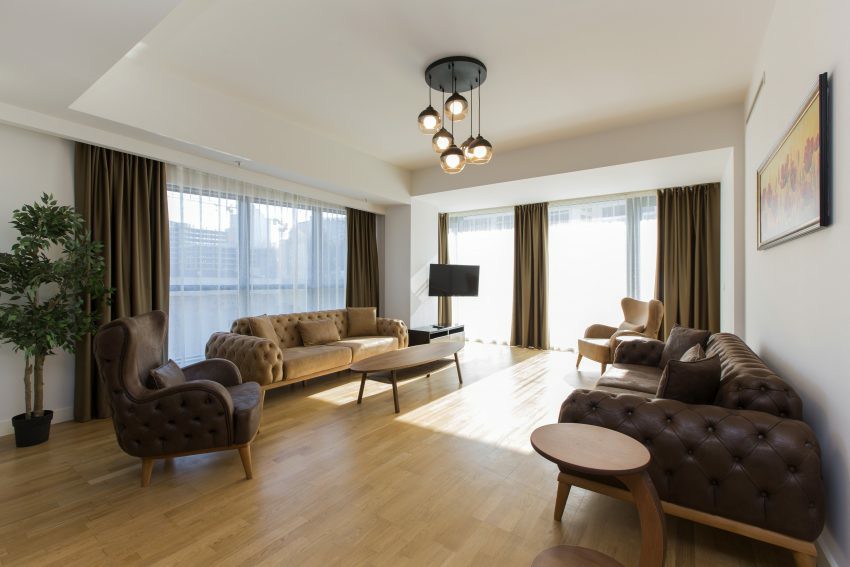 3 bedroom king suite .