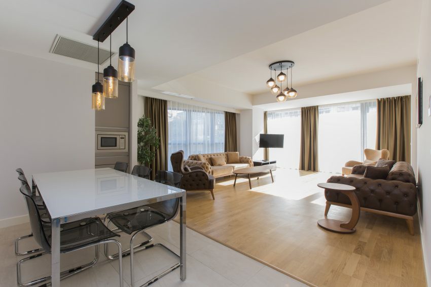 3 bedroom king suite .
