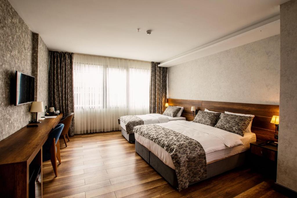 Superior Triple Room