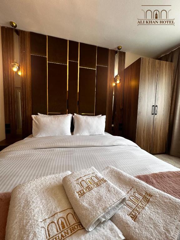 Large Double Room