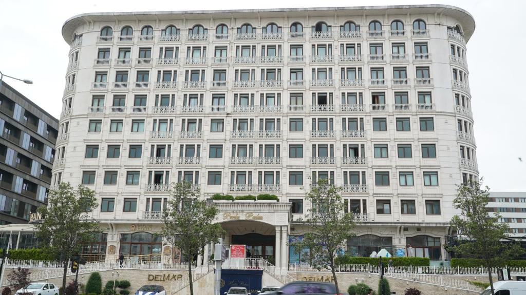 My Palace Rooms Hotel