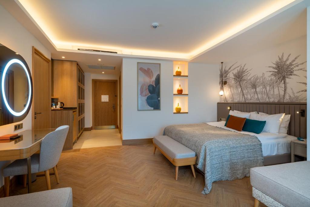 Large Double Room