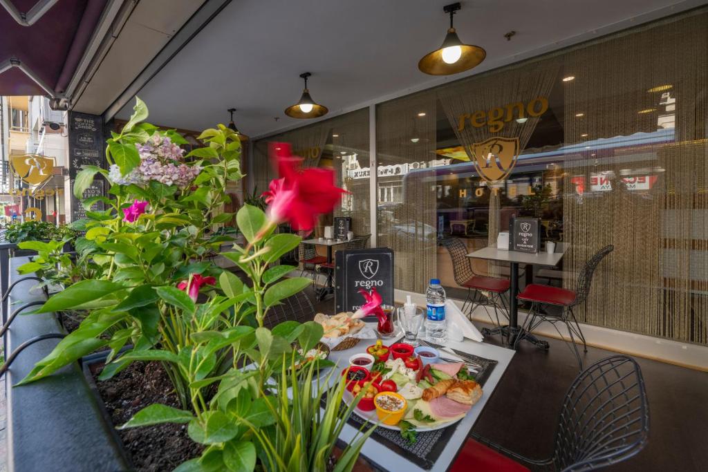 Regno Hotel